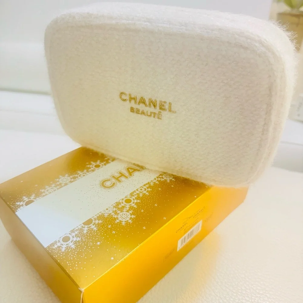 Chanel White Tweed Cosmetic Bag